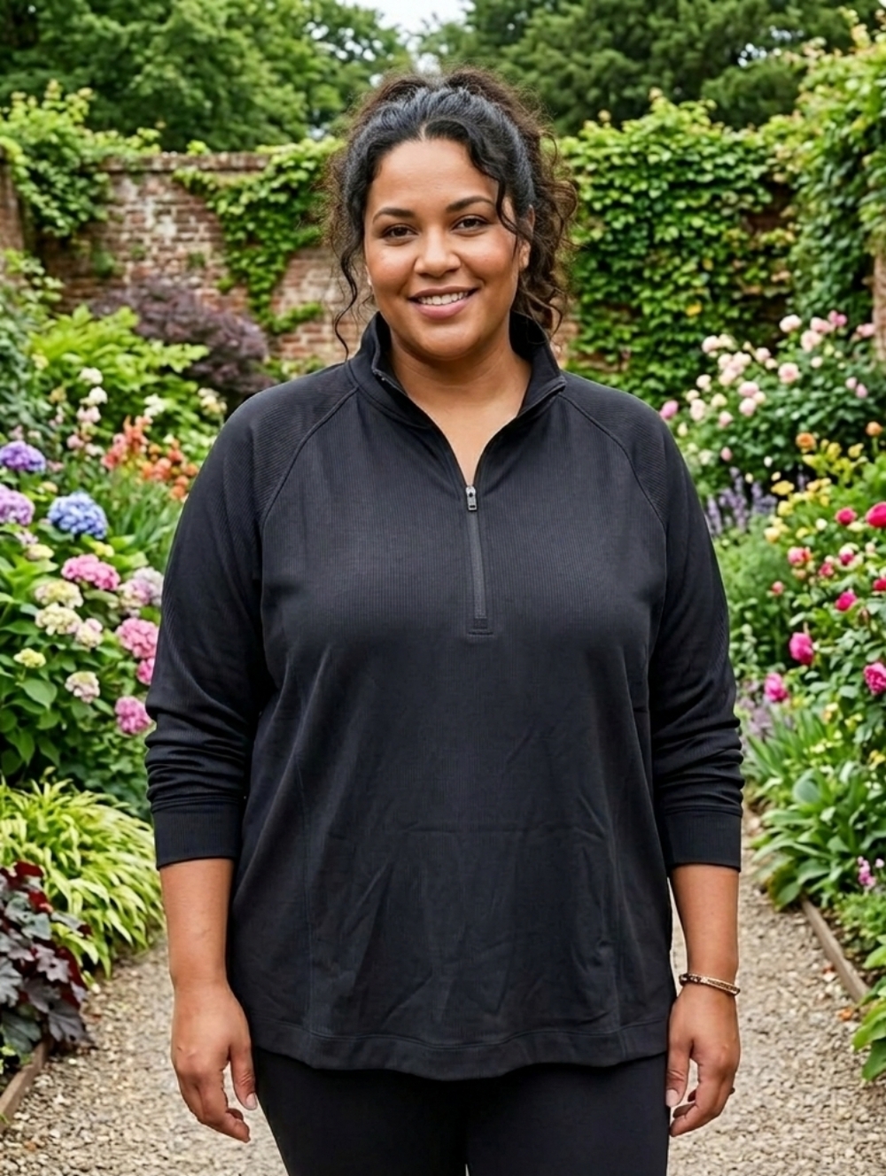 Mondetta Black Women's Sweater